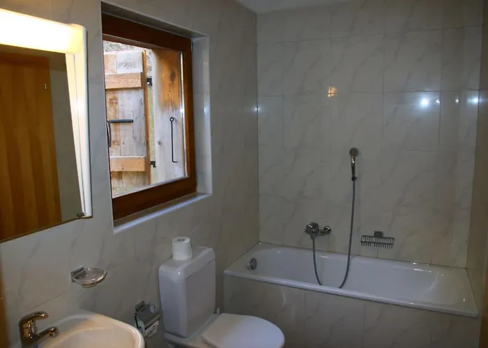 In Valais Near Cable Car アパート