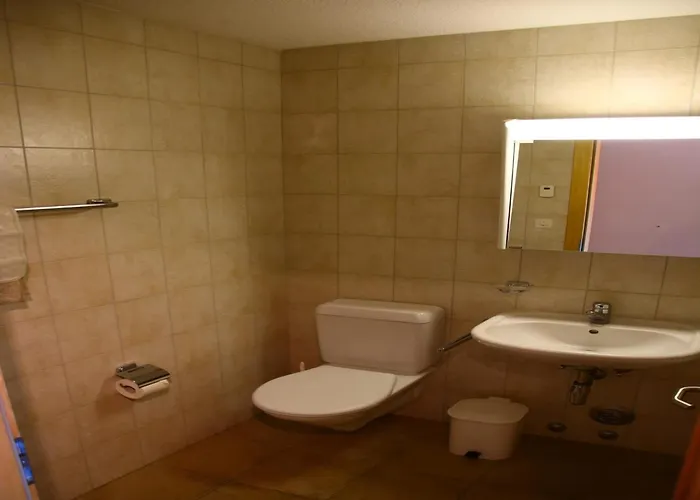 In Valais Near Cable Car 度假居 维松纳