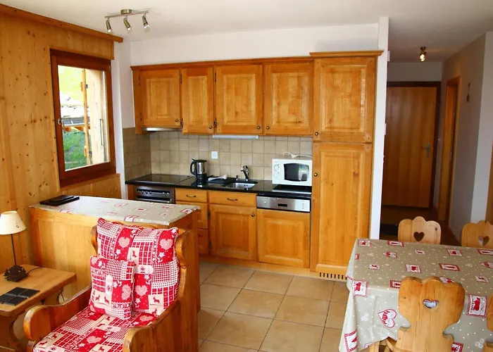 In Valais Near Cable Car 度假居 维松纳