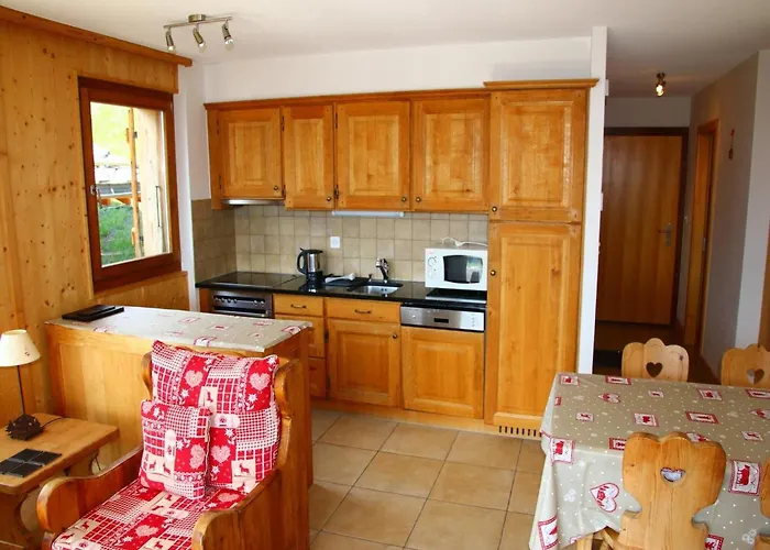 度假居 In Valais Near Cable Car *