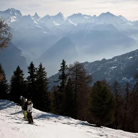 بيت للعطل In Valais Near Cable Car *